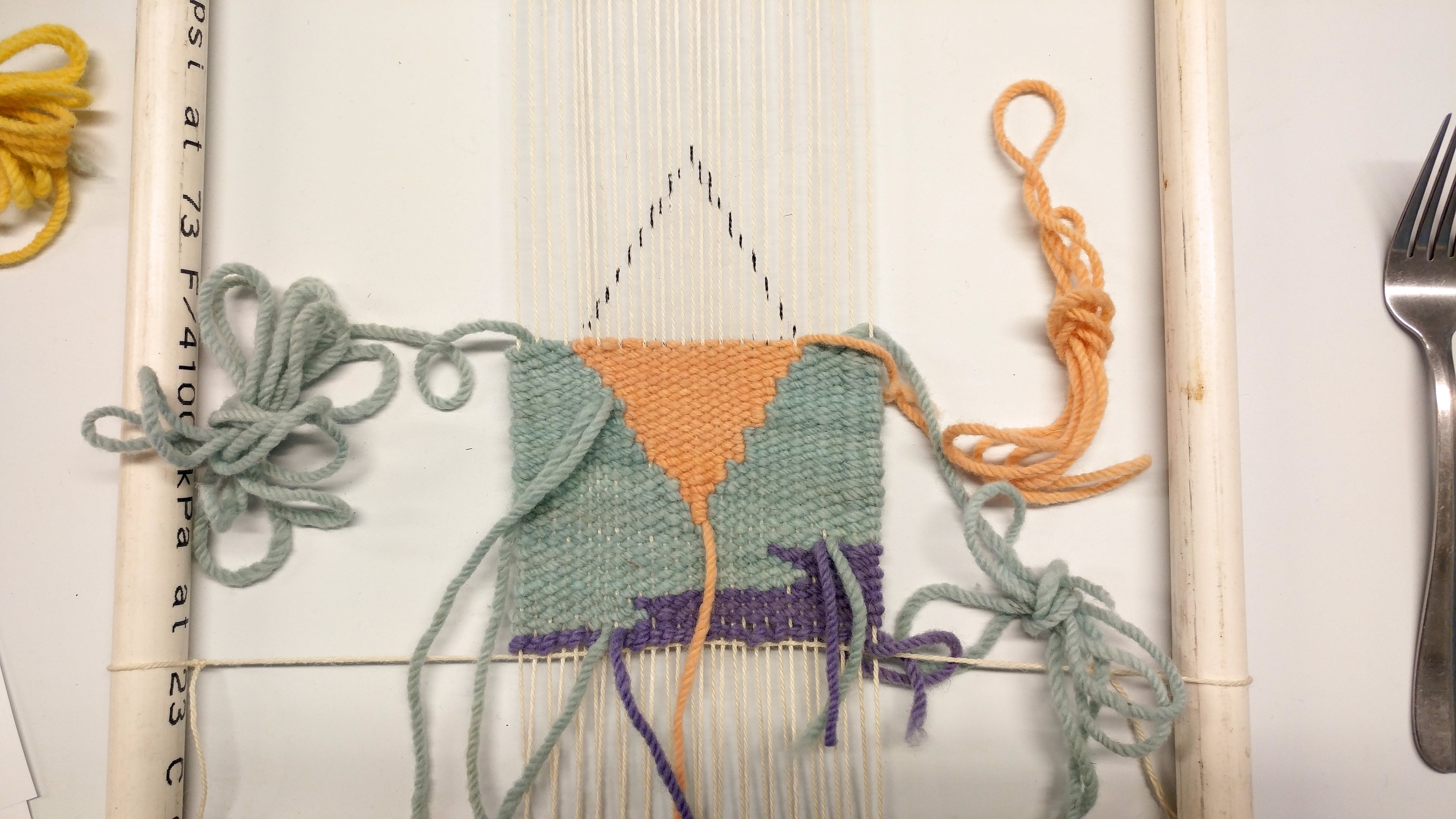 Tapestry weaving class - https://www.kimwerker.com/blog