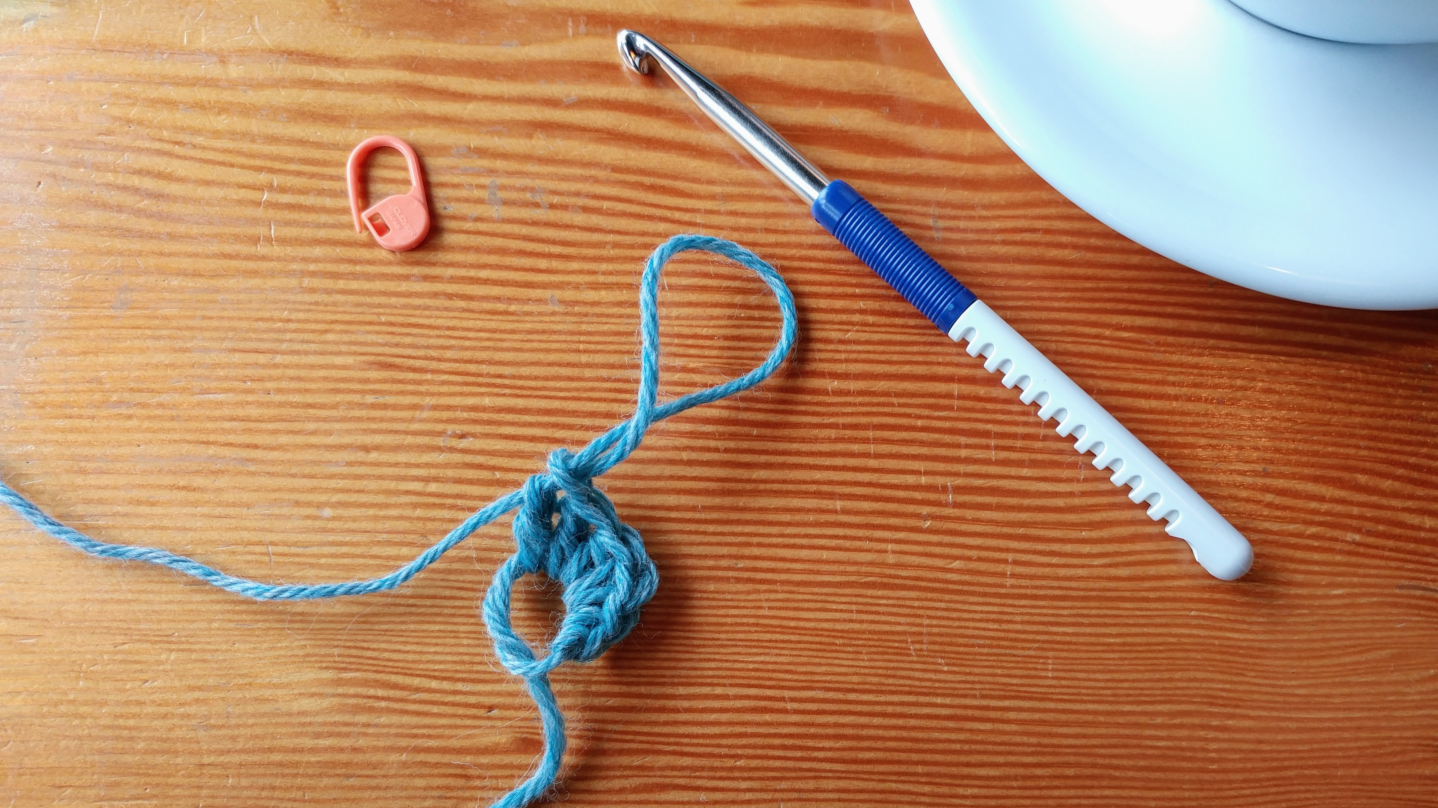 Crochet adjustable ring tutorial video.